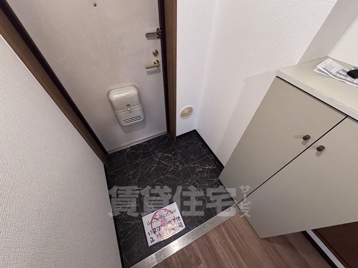 スペランツァ松ヶ丘の玄関
