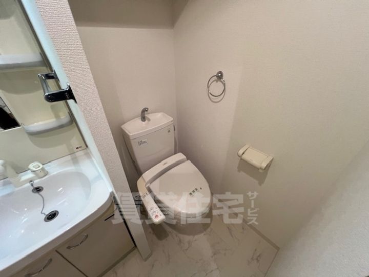 大阪府大阪市西淀川区野里1丁目の賃貸マンションの内装