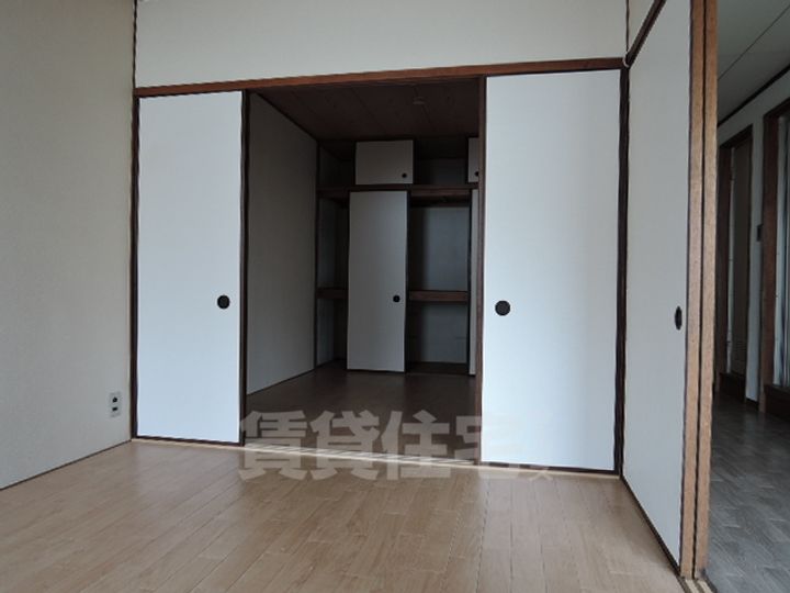 仲川マンションの寝室