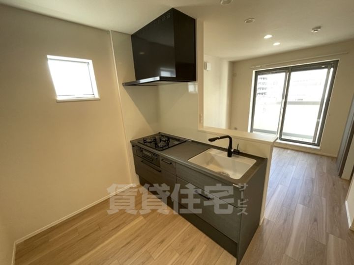 兵庫県神戸市中央区旭通2丁目の賃貸マンションのキッチン