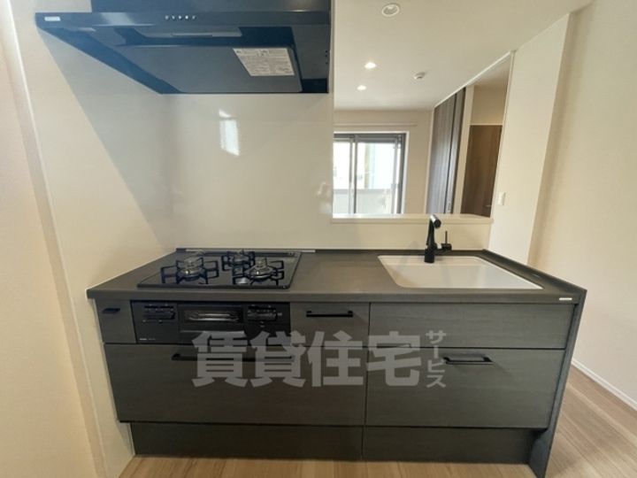 兵庫県神戸市中央区旭通2丁目の賃貸マンションのキッチン