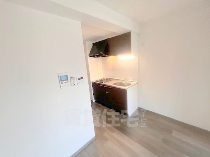 大阪府大阪市東淀川区菅原2丁目の賃貸マンションの居間