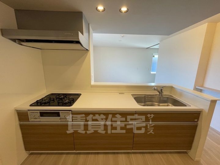 大阪府高槻市下田部町1丁目の賃貸アパートのキッチン