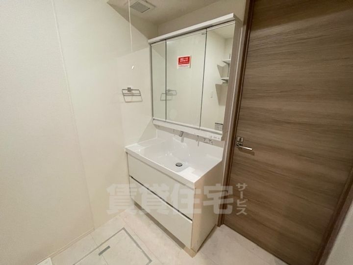 大阪府高槻市下田部町1丁目の賃貸アパートの内装