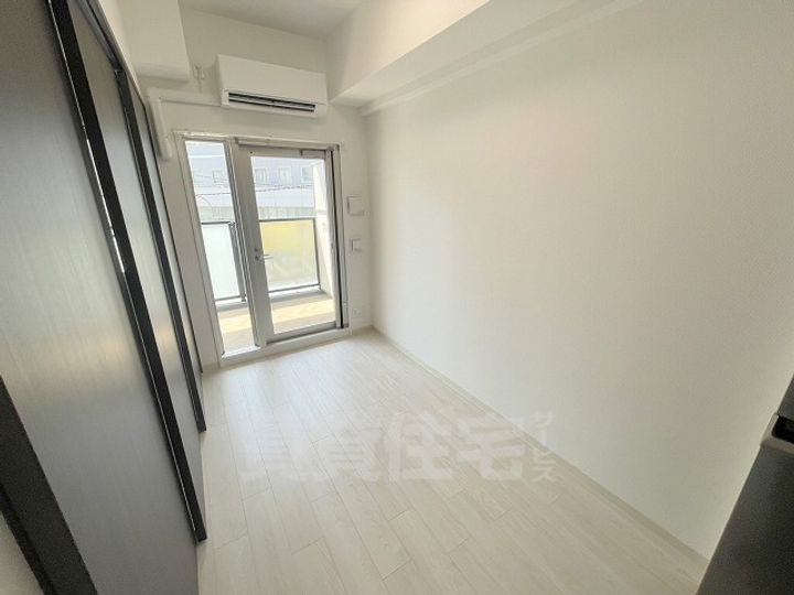 エステムコート大阪プリュームの居間