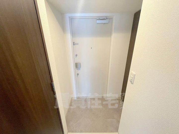 エステムコート大阪プリュームの玄関