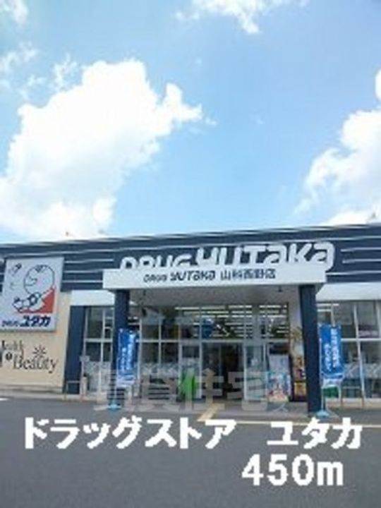 ラルーチェの周辺