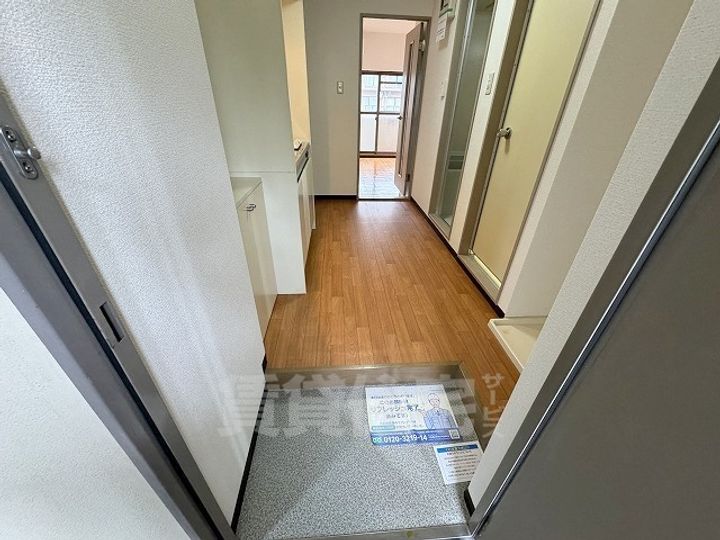 APEX FLATの玄関