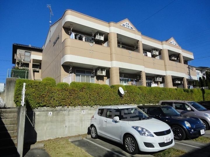 愛知県名古屋市緑区諸の木1丁目の賃貸アパートの外観