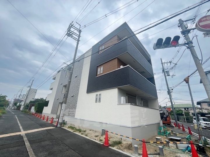 大阪府堺市西区上野芝町4丁の賃貸アパートの外観