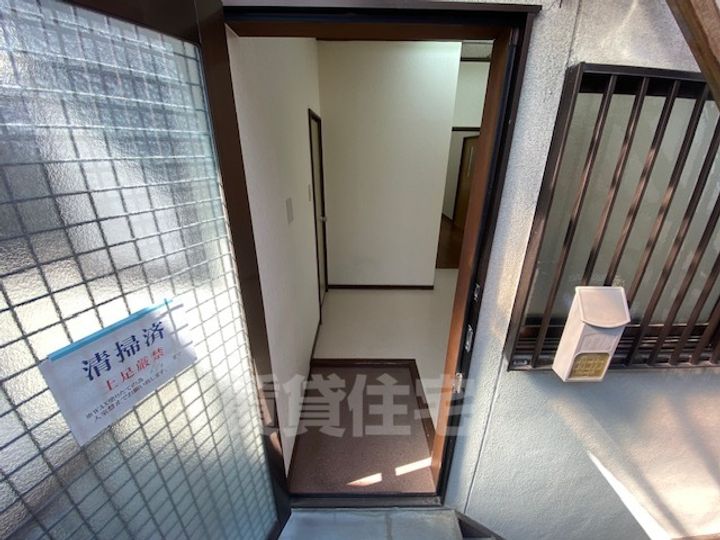 京都府長岡京市今里3丁目(一戸建)の賃貸物件の玄関