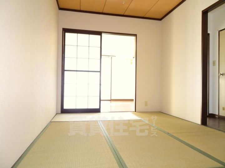 ウエストヒルB棟の寝室