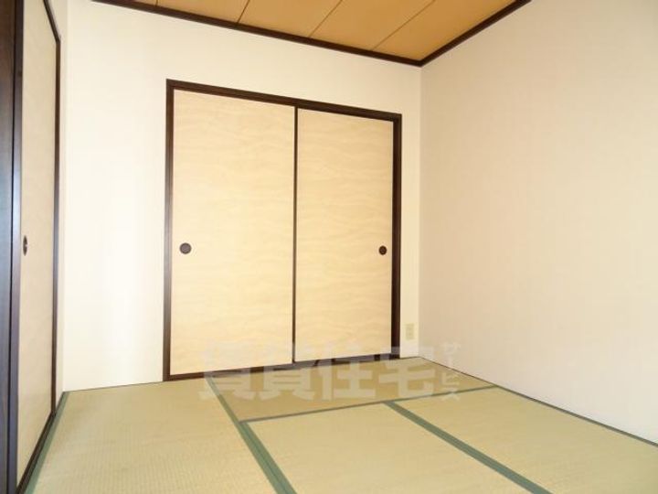 ウエストヒルB棟の寝室