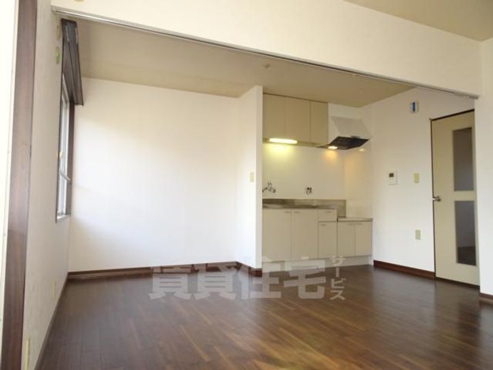 ウエストヒルB棟の居間