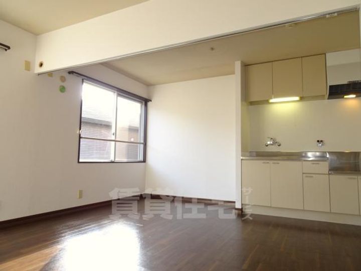 ウエストヒルB棟の居間