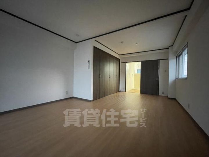 ハイツサンモアの居間