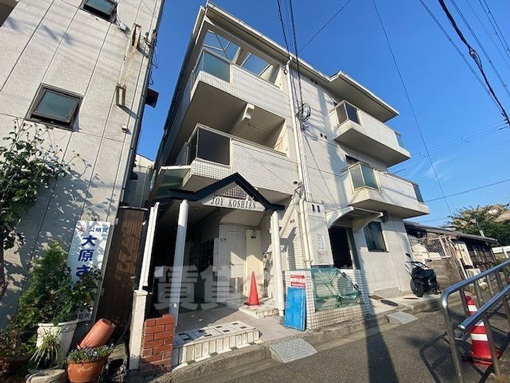 ジョイ甲子園の外観
