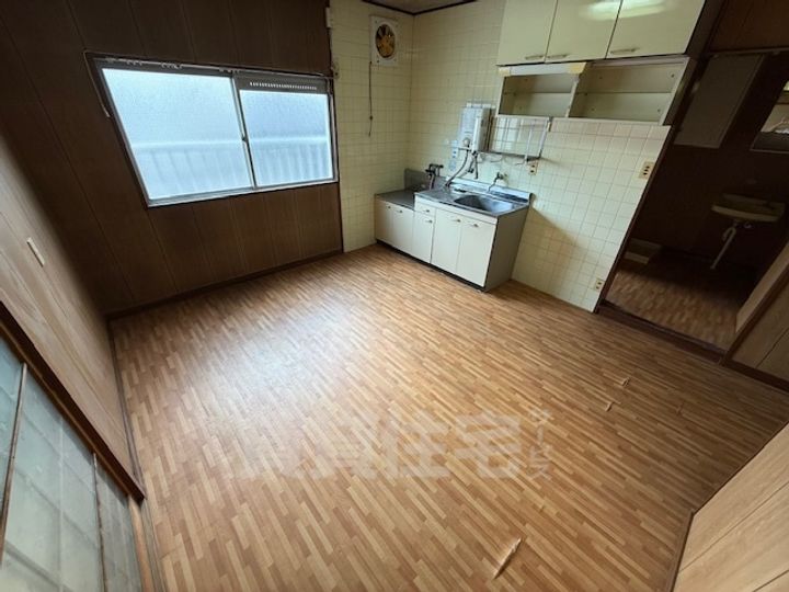 マエダマンションの内装