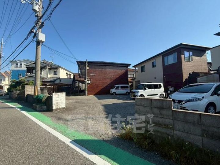 三和マンション201の周辺
