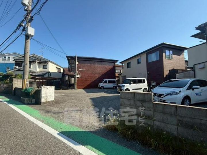 三和マンション201の周辺