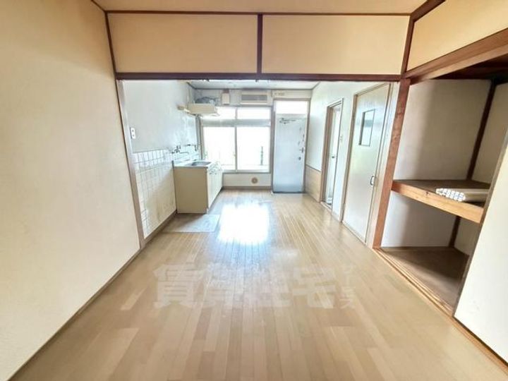 三和マンション201の居間