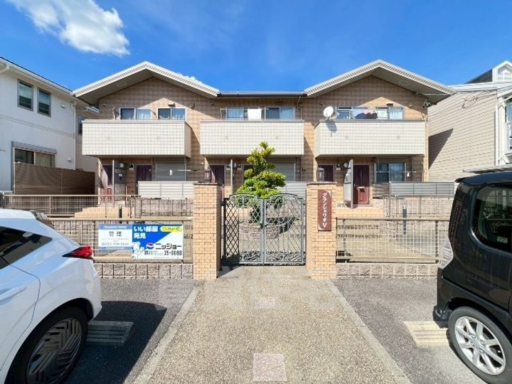 グランシャリオ5の外観