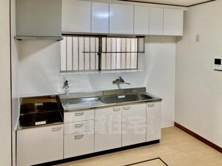 大阪府豊中市岡上の町4丁目(一戸建)の賃貸物件のキッチン