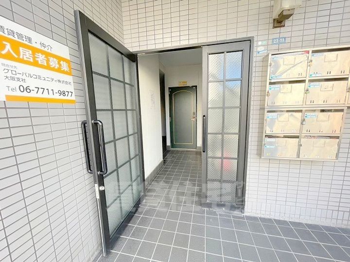 ローレルハイツの玄関