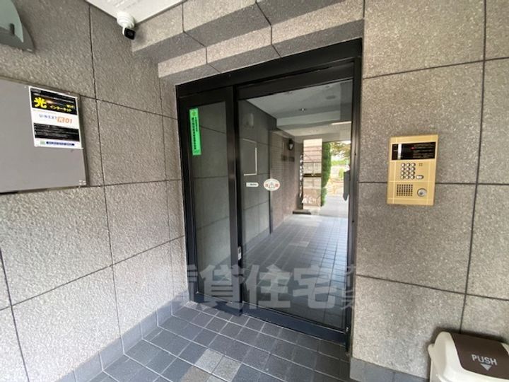 セピアコート田伏の玄関