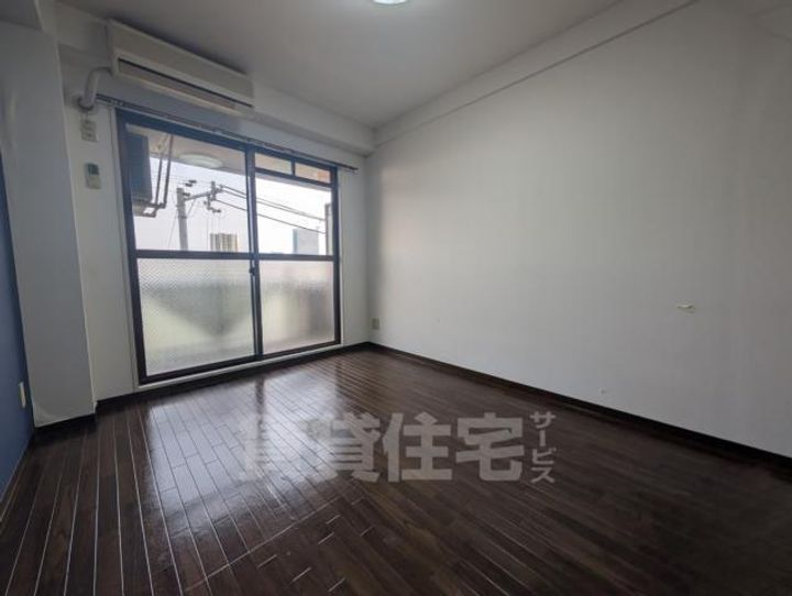 セピアコート田伏の居間