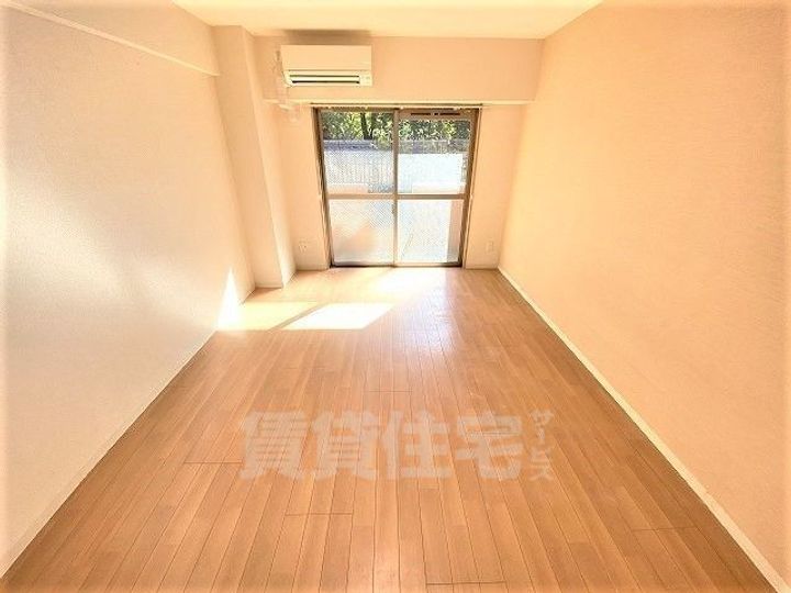 LA RIVIERE OKAMOTOの内装