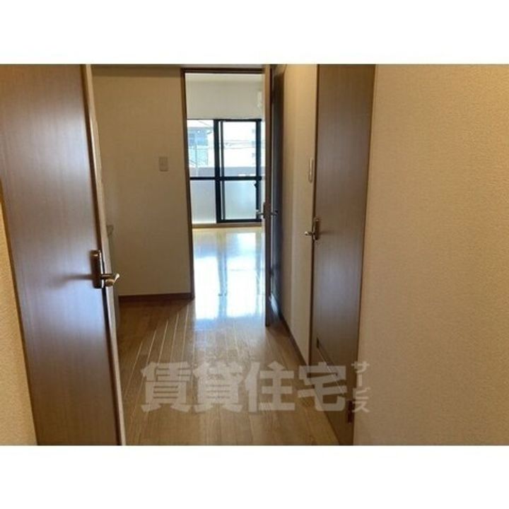 サンハイム桜山の玄関