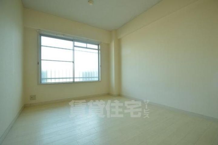 大阪府茨木市並木町の賃貸マンションの子供部屋