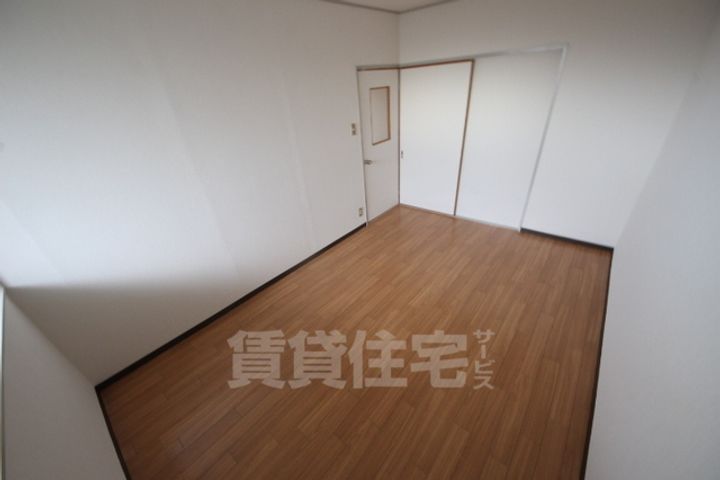 R-7緑町ハイツの内装