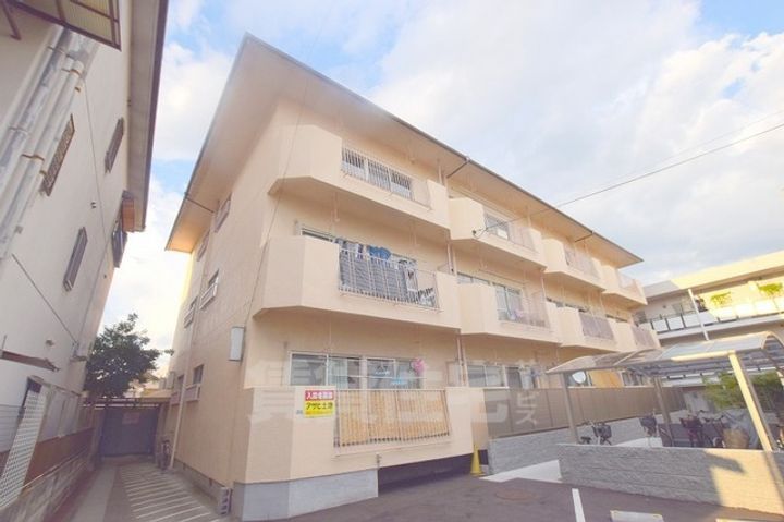 メゾン西川の外観