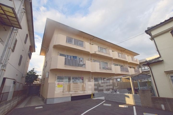 メゾン西川の外観