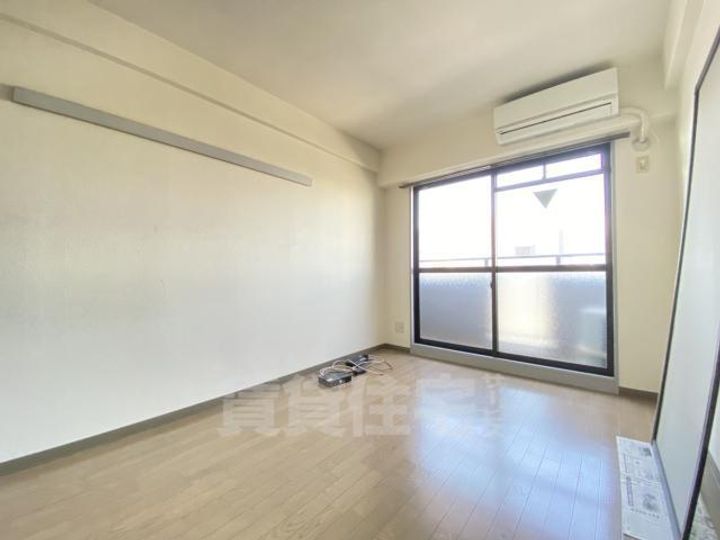 大阪府大阪市住吉区山之内3丁目の賃貸マンションの居間