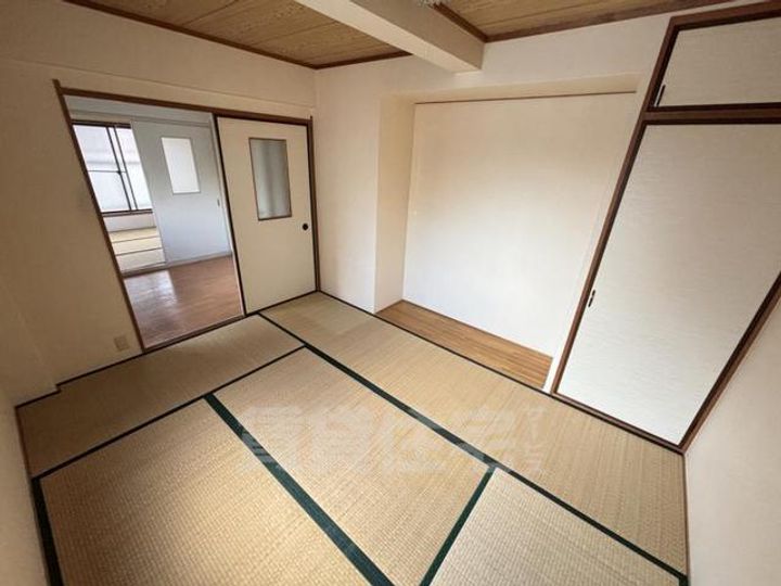 中井マンションの寝室