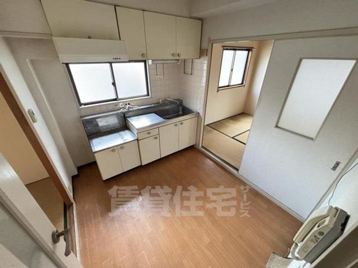 中井マンションの居間