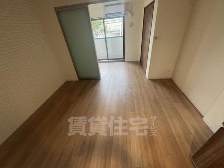 大阪府門真市柳田町の賃貸マンションの居間