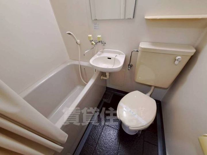 大阪府豊中市服部元町1丁目の賃貸マンションの風呂