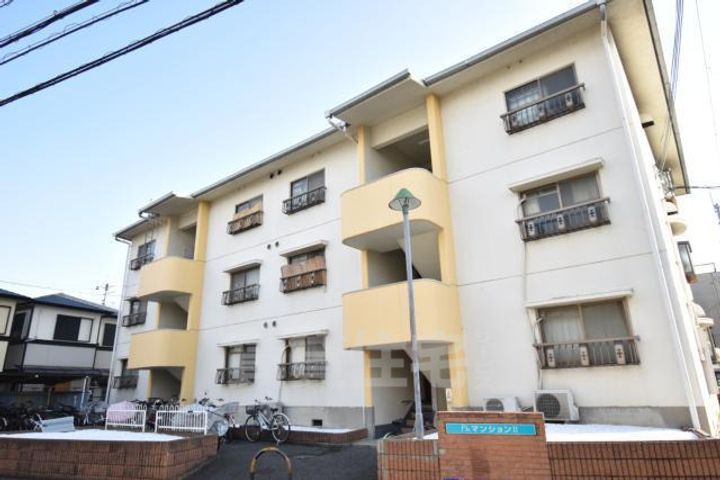 大阪府堺市北区大豆塚町2丁の賃貸マンションの外観