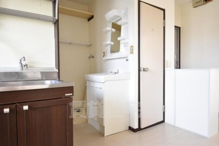 大阪府堺市北区大豆塚町2丁の賃貸マンションの内装