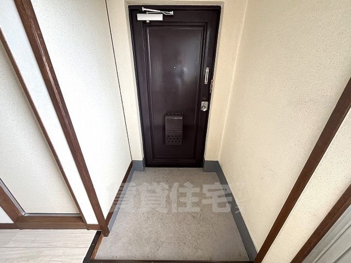 メゾン登紀和の玄関