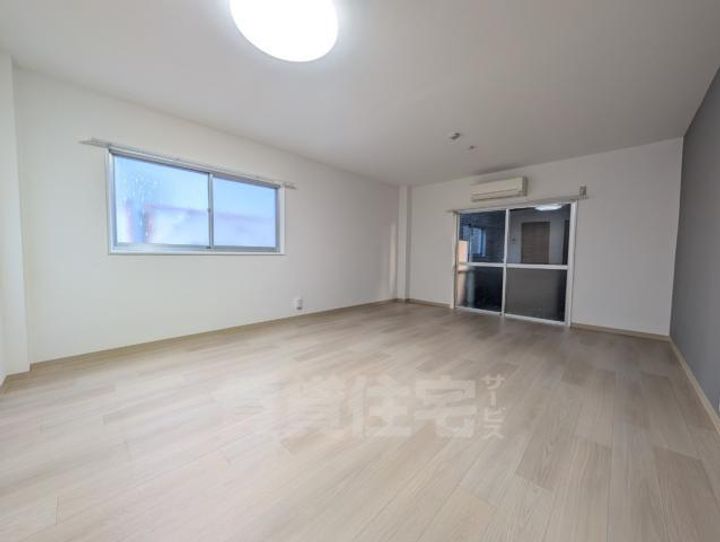 大阪府大阪市住吉区我孫子5丁目の賃貸マンションの居間