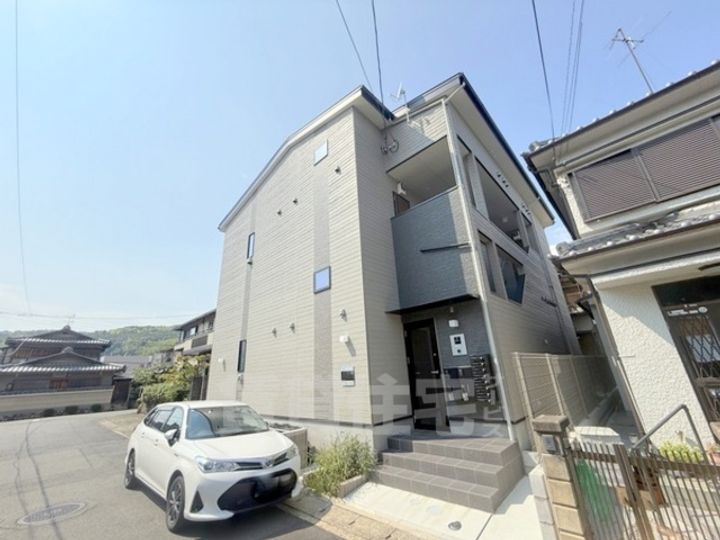 ハーモニーテラス小栗栖森本町の外観