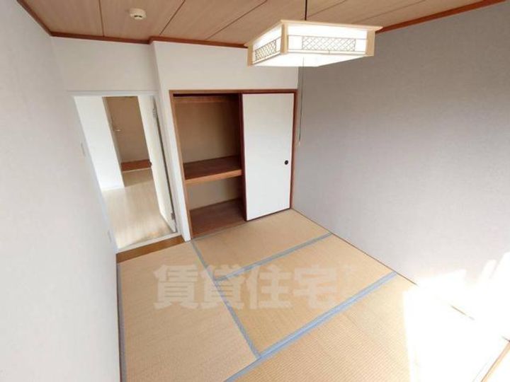 大阪府豊中市北桜塚4丁目の賃貸マンションの寝室