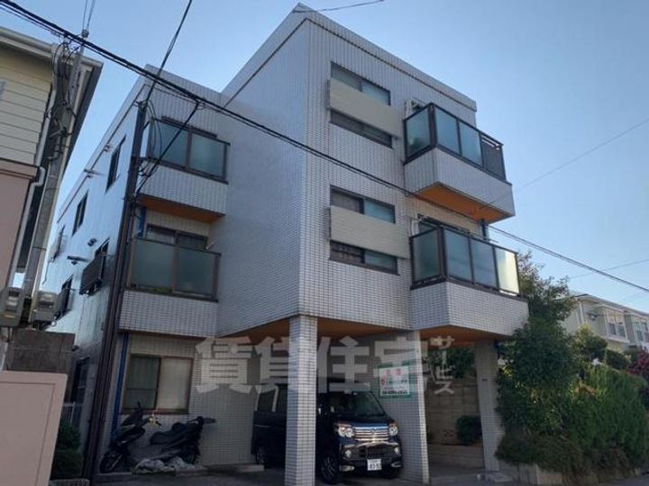 大阪府豊中市北桜塚4丁目の賃貸マンションの外観