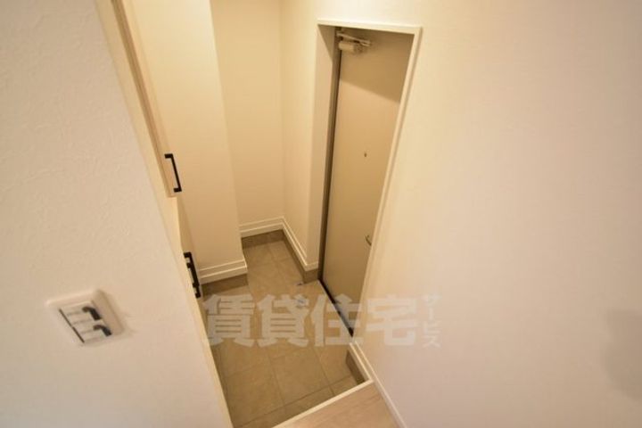 ヴェルメゾン尼崎尾浜町の玄関