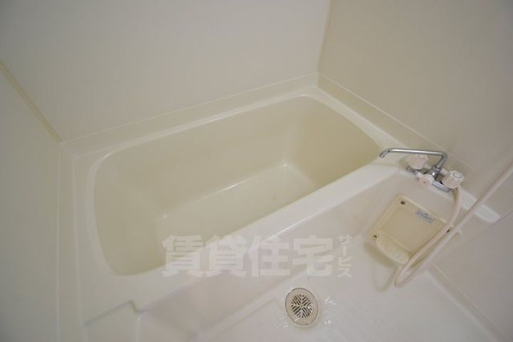 メゾンリヴィエールの風呂